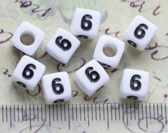Бусина кубик 7*6,5мм с цифрой &quot;6&quot; бело-чёрный непрозрачный (акрил)