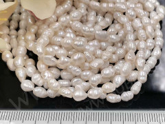 (ОПТ) Бусина Жемчуг 43 речной овальный 5-7*4-5мм натуральный (камни) (нить 33см)