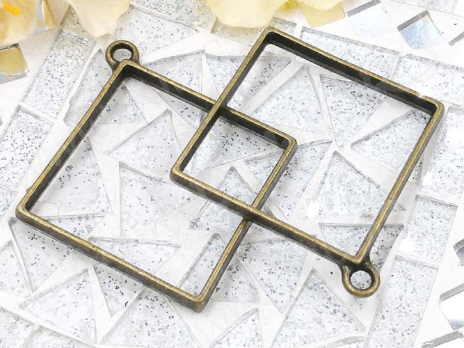 Подвеска Рамка 06 Ромб 48*44*3,6мм античная бронза (литьё)
