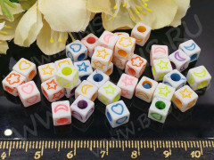 (СКИДКИ!!!) Бусина акриловая Кубик 11 6*6*5,5мм МИКС бело-цветной непрозрачный (акрил) (50шт.)