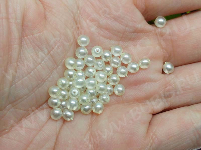 Бусина "жемчуг" 4мм айвори ПОЛУПРОЗРАЧНАЯ (Чешское стекло) (50шт.)