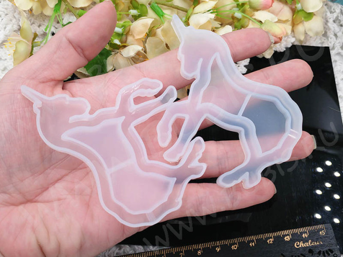 Молд 180 для эпоксидной смолы 88*70*7мм Шейкер/рамка Единорог (силикон)