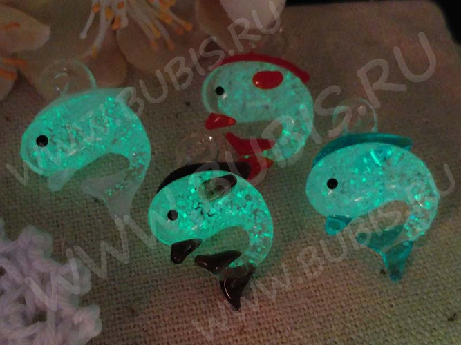 Подвеска Дельфинчик 01 3D светонакопительный 25*21*9,5мм голубой прозрачный (Lampwork)