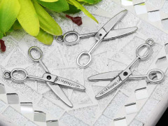 Подвеска Ножницы 09 3D большие 38,5*24,5*2,3мм античное серебро (литьё)