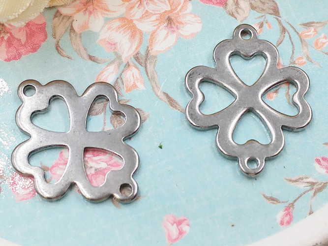 347 Коннектор Клевер Четырёхлистник вставка для браслетов 21,5*16,5*1,2мм цвет платины (Хирургическая Сталь)