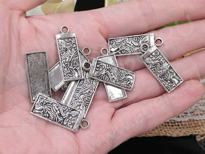 Подвеска Прямоугольник с сеттингом с узором 29*11*1,8мм античное серебро (литьё)