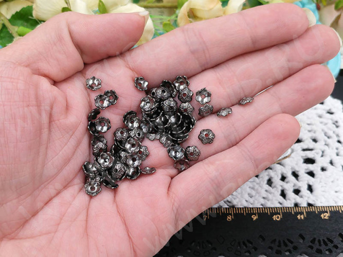 259 Шапочка маленькая с символами 6*6*1,8мм чёрный никель (литьё) (20шт)