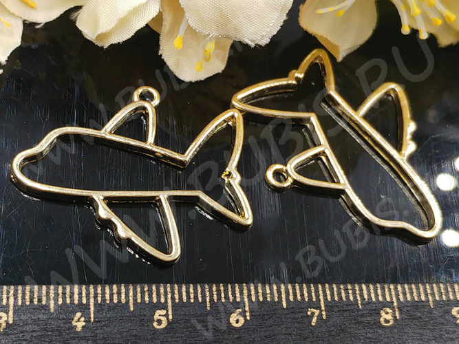 Подвеска Рамка 42 Самолётик 33*27,5*1,5мм золотистая (литьё)