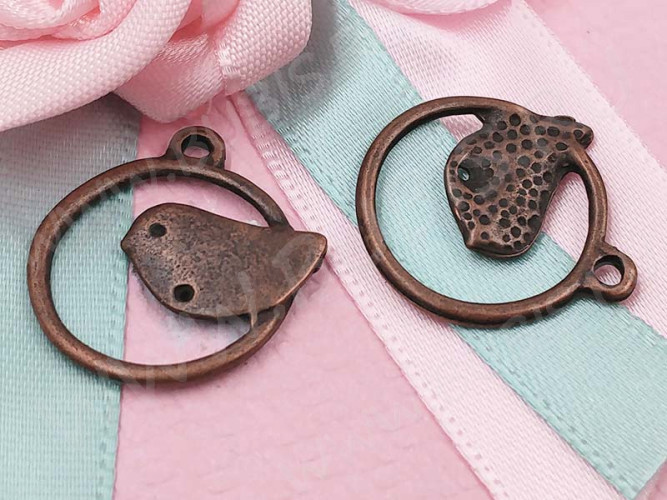 Подвеска Птичка 06 в круге 22*20*2мм античная медь (литьё)