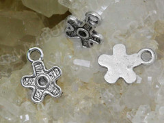 (СКИДКИ!!!) Подвеска Цветочек 03 12*9*1мм античное серебро (литьё) (10шт.)