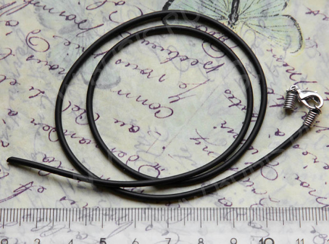 Шнур с замочком 13 полиуретановый круглый 3мм чёрный (45см)