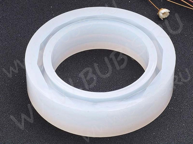 Молд 047 для эпоксидной смолы Браслет с гранями 67*59*16,5мм (силикон)