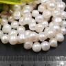 (ОПТ) Бусина Жемчуг 32 пресноводный фриформ 8-9мм белый натуральный (камни) (нить 35-36см) Купить (ОПТ) Бусина Жемчуг 32 пресноводный фриформ 8-9мм белый натуральный (камни) (нить 35-36см) с доставкой по России
