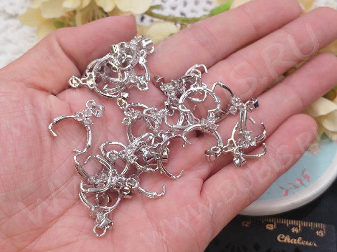 Держатель кулона 081 со стразами 20*14*4,5мм цвет платины и прозрачный (Brass и стекло)