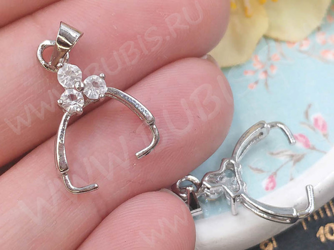 Держатель кулона 081 со стразами 20*14*4,5мм цвет платины и прозрачный (Brass и стекло)