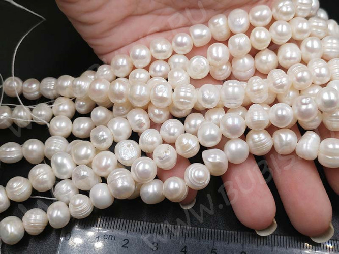 (ОПТ) Бусина Жемчуг 33 пресноводный фриформ 9-10мм белый натуральный (камни) (нить 36-38см)