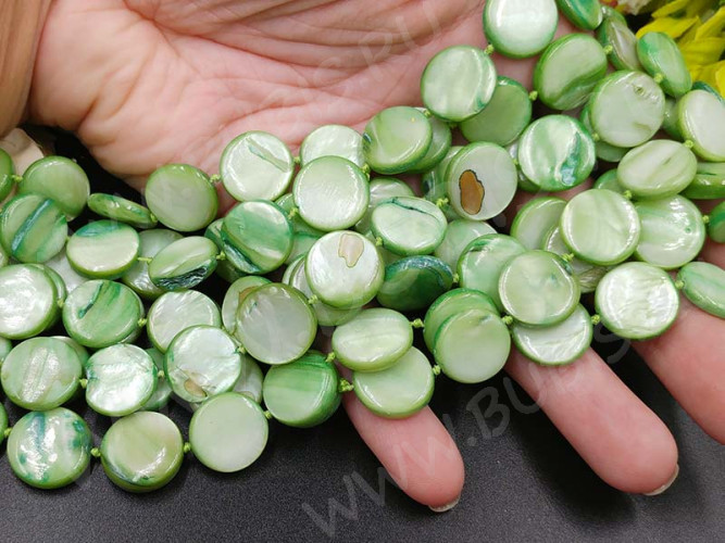 (ОПТ) Бусина Круг 12 перламутр 15*15*3мм св.зелёный (камни) (перламутр и ракушки) (НИТЬ)