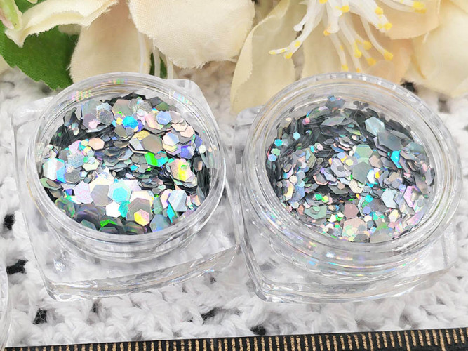 Наполнение для смолы и бутылочек 127 блёстки Bubis Crafts шестигранники МИКС 1-3мм серебристые с АВ в контейнере (декор)