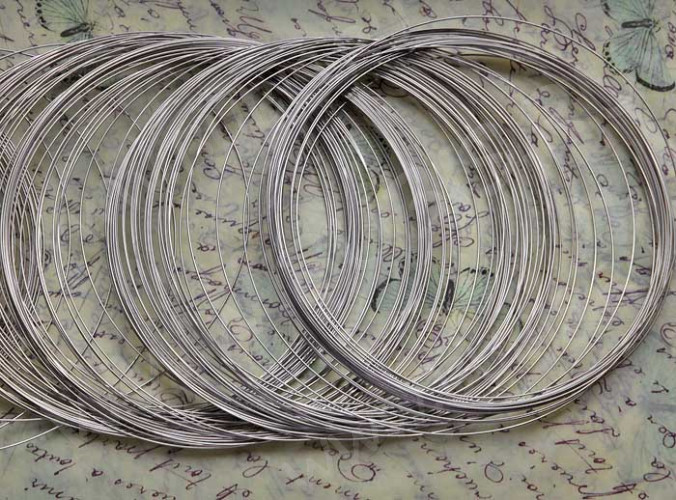 Мемори проволока - пружина - основа для колье 115*1мм цвет платины (10 витков)