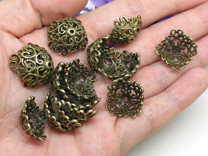003 Шапочка Ажурная большая 18,5*18,5*8мм античная бронза (литьё)