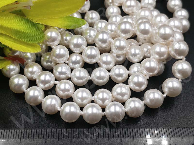 (ОПТ) Бусина Жемчуг 35 Sea Shell Perl округлый 7-8мм белый имит. (камни) (нить 22-23см)