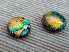 Кабошон Фьюзинг 039 Круглый 13-22мм Дихроик на черном Оранжевый с зеленым Рельеф FC