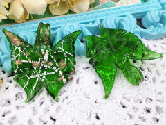 Кулон Бабочка 05 50*50*6мм зелёная с золотом (Lampwork)