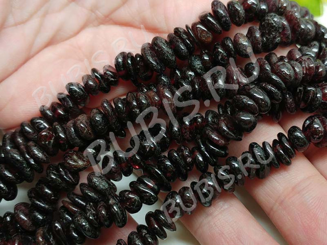 Крошка (галтовка) каменная 223 5-8мм Гранат натуральный красный (камни) (нить 53-56см)