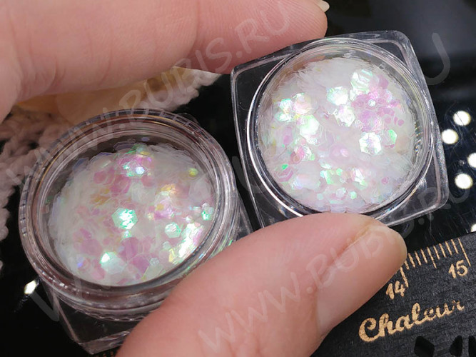 Наполнение для смолы и бутылочек 129 блёстки Bubis Crafts шестигранники МИКС 1-3мм белые с АВ полупрозрачные в контейнере (декор)