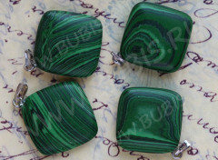 Подвеска Ромб 01 33*24,5*6,5мм Малахит синт. (камни)