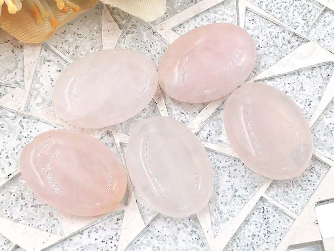 Бусина каменная Овал 24 18*13*5мм Розовый кварц бледный натуральный (камни)