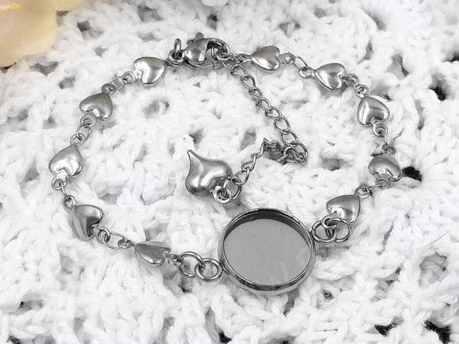 Основа (заготовка) для браслета №58 Сердечки с сеттингом 12мм 15(+5)см цвет платины (хирургическая сталь)