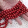 Купить (ОПТ) Бусина округлая 10мм Коралл НАТУРАЛЬНЫЙ т.красный (камни) (НИТЬ) с доставкой по России
