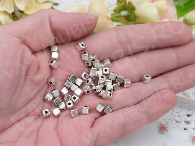 Бусина 103 Кубик маленький 4*4*4мм античное серебро (литьё) (10шт.)