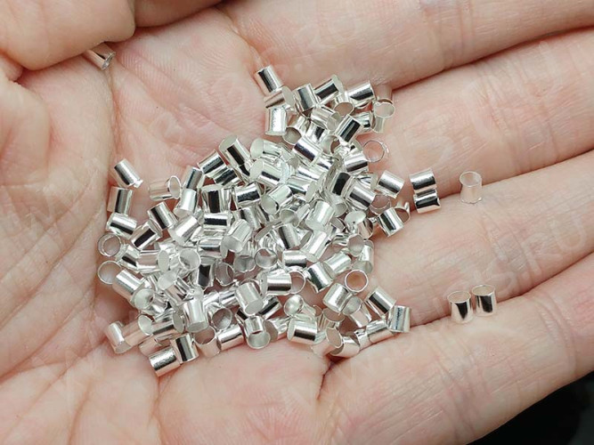 Зажимные бусины 04 крупные кримпы трубочки 3*3мм серебристые (Brass) (50шт.)