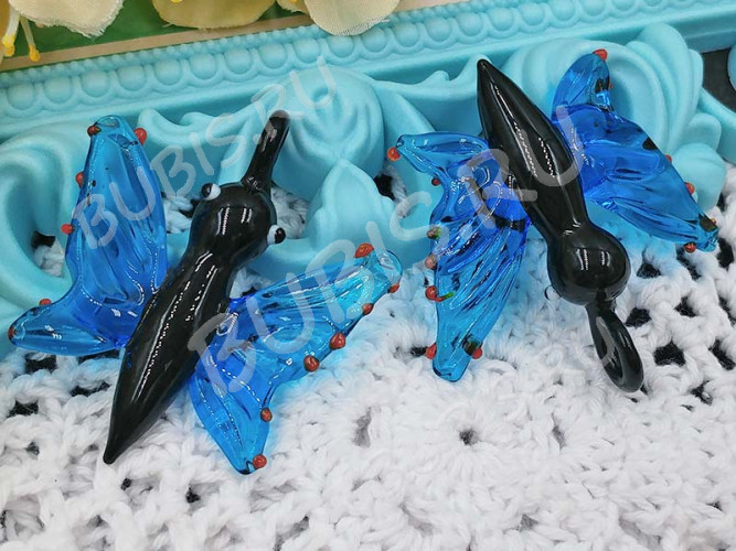 Кулон Бабочка 02 39-40*33-38мм т.голубо-чёрная (Lampwork)