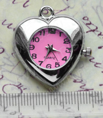 Заготовка для часов 036 кулон Сердце 28*25*7,3мм цвет платины+яр.розовый (часы)