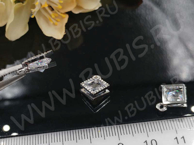 Подвеска Ромб 04 3D с кубическим цирконием 14*12*5,5мм цвет платины (сплав и фианит)