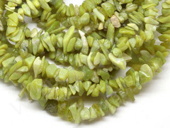 Крошка (галтовка) каменная 092 5-9мм Перидот натуральный (камни) (нить прим.45см)