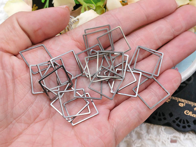 Декоративный элемент 099 Квадрат рамка коннектор 16*16*0,9мм цвет платины (хирургическая ювелирная сталь)