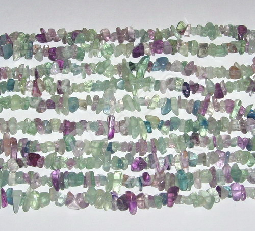 Крошка (галтовка) каменная 227 5-9мм Флюорит натуральный (камни) (длинная нить прим. 80см)