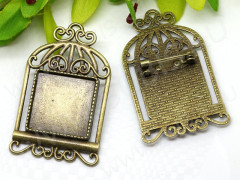 Основа (заготовка) для броши №82 с квадратным сеттингом 20*20мм Клетка 48,5*31*7,5мм античная бронза (литьё и Iron)