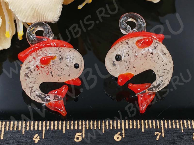 Подвеска Дельфинчик 01 3D светонакопительный 25*21*9,5мм красный прозрачный (Lampwork)