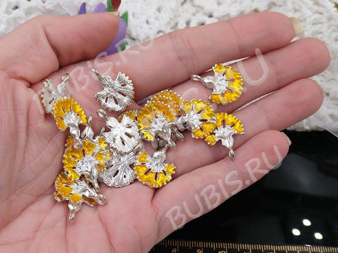 Подвеска Веер 01 20*16*2мм золотистый (цветные подвески)