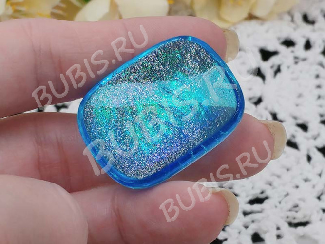 Кабошон Фьюзинг 126 Прямоугольный 35*27*8мм Дихроик зеленый с полосками на голубом фоне