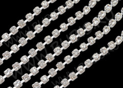 Цепочка C32 СТРАЗОВАЯ 2*2мм серебристая (Brass) (50см)