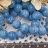 Купить (ОПТ) Бусина округлая ГЛАДКАЯ 12мм Кварцит т.голубой (имитация Аквамарина) (камни) (НИТЬ) с доставкой по России