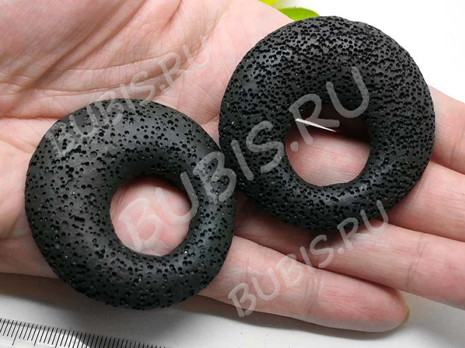 Кулон 0860 Бублик 50*50*11мм Лава вулканическая чёрная (камни)