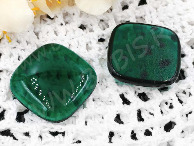 Кабошон Фьюзинг 214 Квадратный 31-37*31-37*8мм Зелёный прозрачный