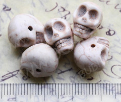 Бусина каменная Череп 05 Бирюза 13*12,5*10мм молочный (камни)